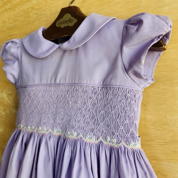 Vestido Bordado Bebê Clara Lilás