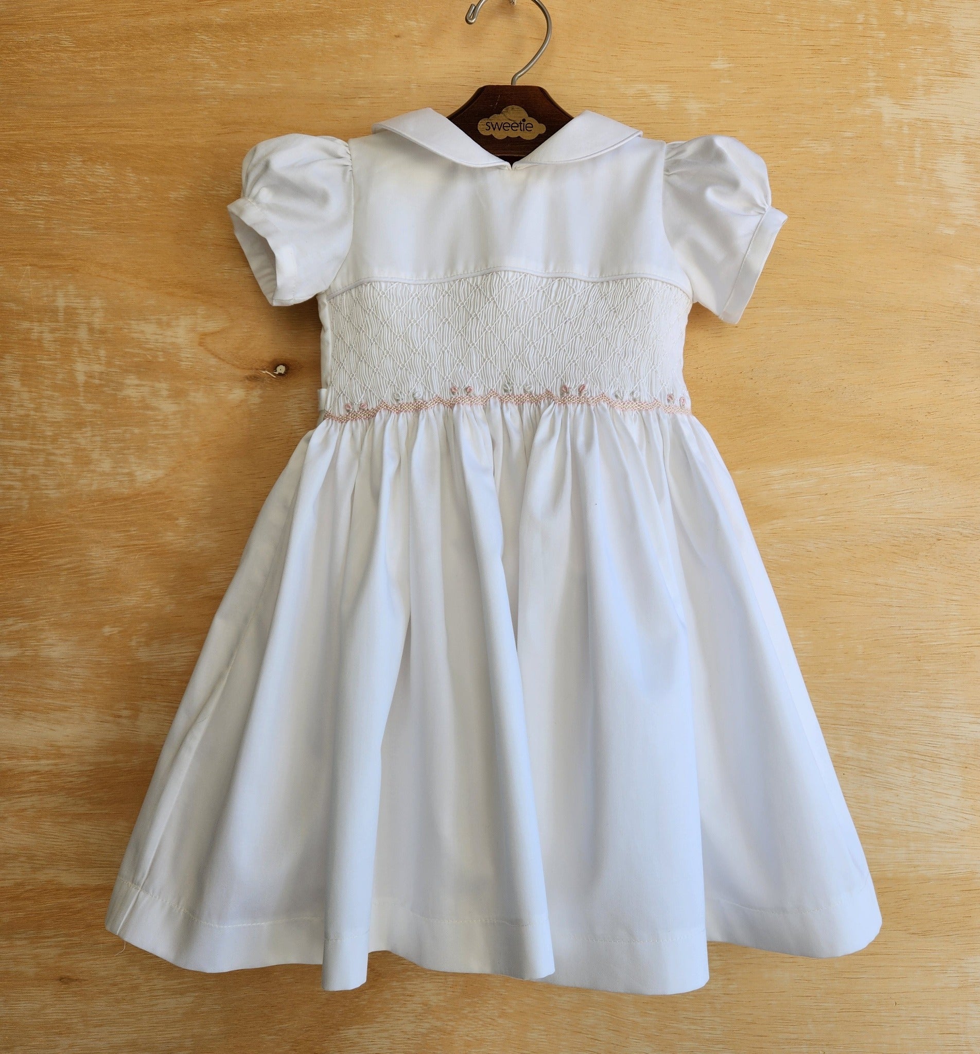 Vestido Bordado Bebê Clara 400 fios Branco